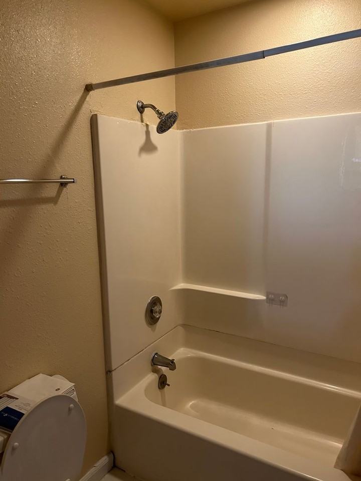 341 E Alaska Ave - Photo 7 of 15