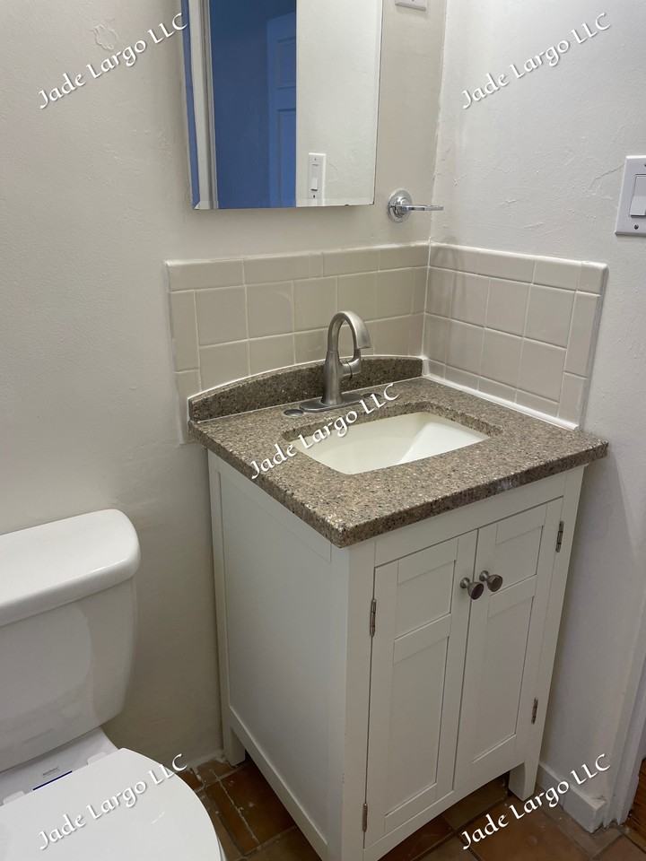 1612 Coal Ave Se #1612 - Photo 5 of 6