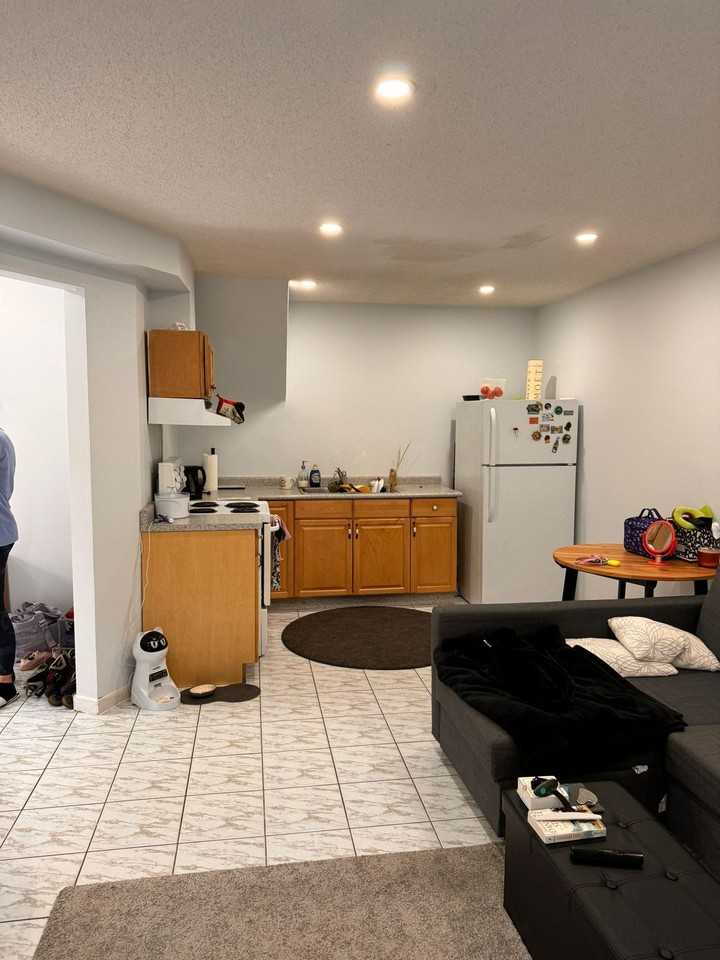 4 Dellbrook Cres - Photo 2 of 5