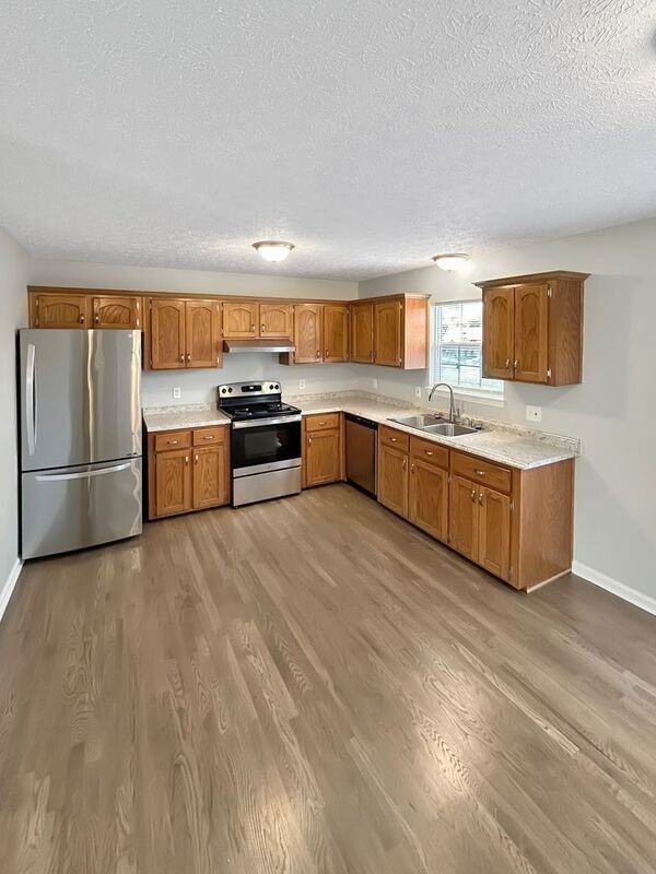 109 Elder Dr - Photo 2 of 14