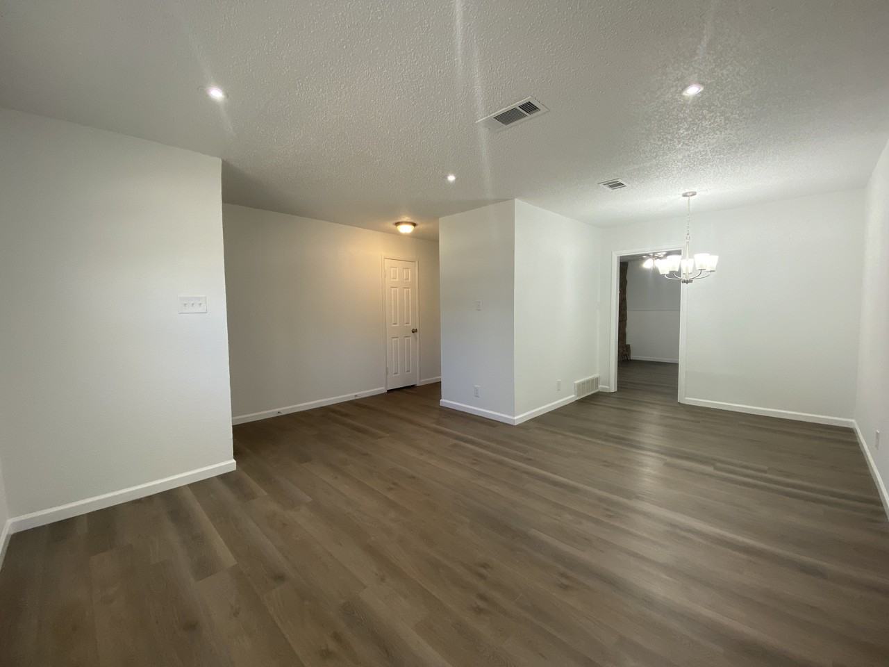 7416 Deaver Dr - Photo 3 of 21