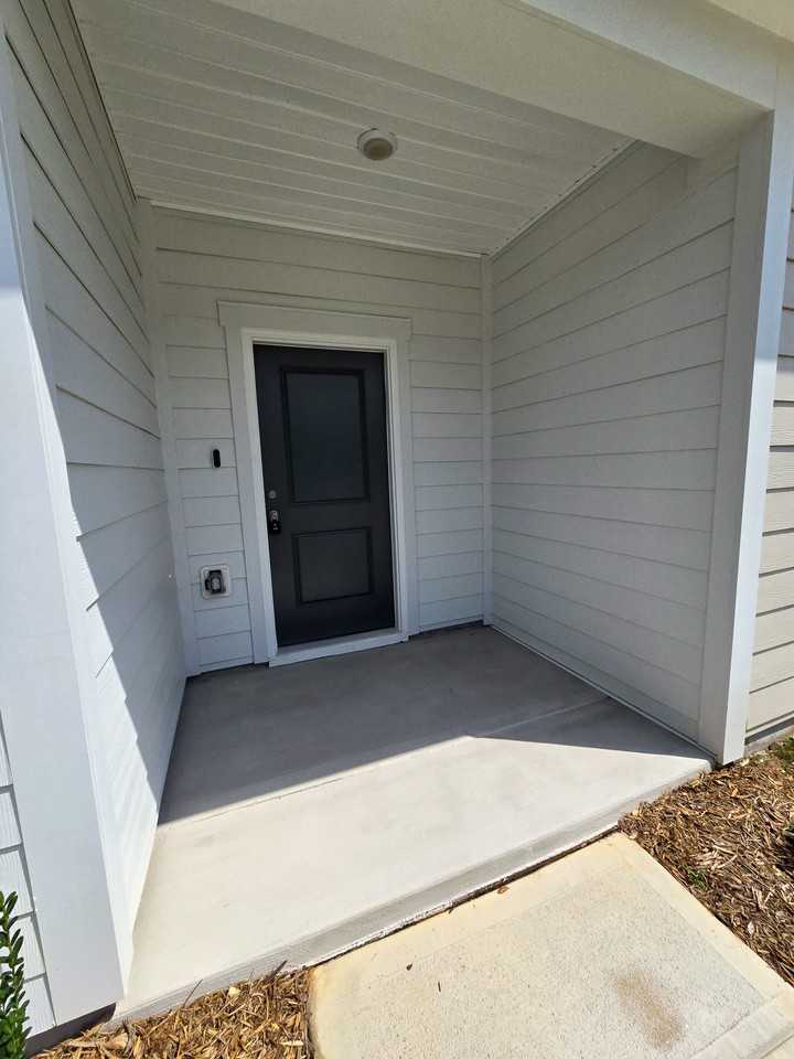 858 Mckenzie Park Ter - Photo 2 of 43