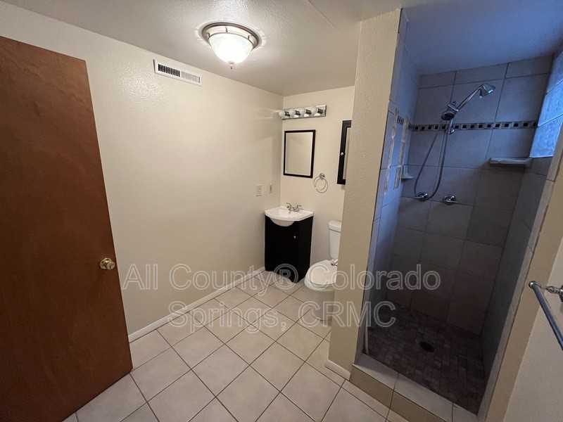 15080 Deby Dr - Photo 6 of 31