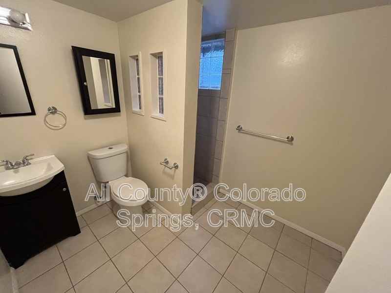 15080 Deby Dr - Photo 7 of 31