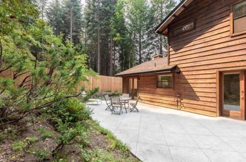 230 S Washington Dr - Photo 2 of 8