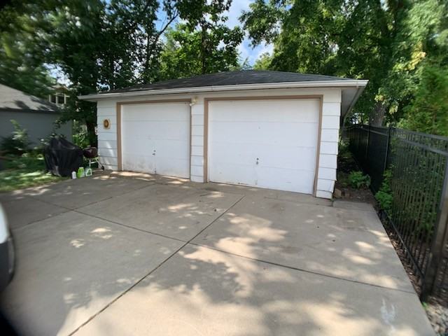 4310 Eton Pl - Photo 2 of 27