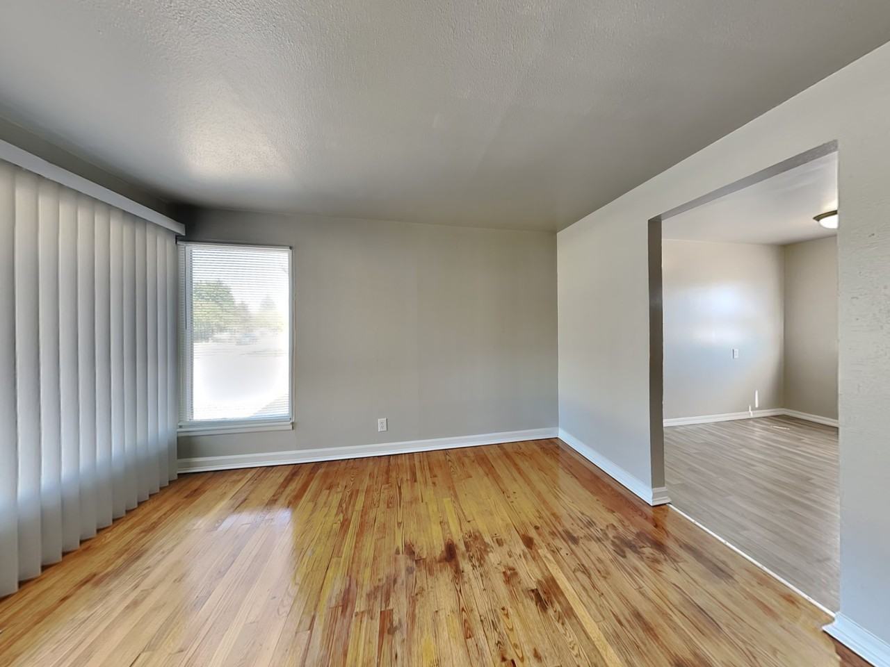 5922 N Ridgeview Pl - Photo 2 of 28