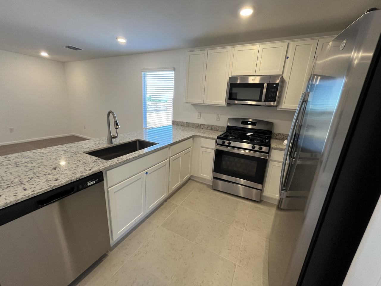 8341 S Clara Roberts Way - Photo 7 of 33