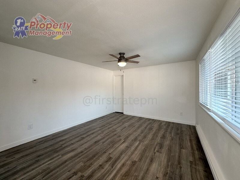 1125 W Howe St #1 - Photo 6 of 21