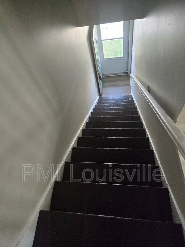 1516 W Muhammad Ali Blvd #3 - Photo 3 of 14