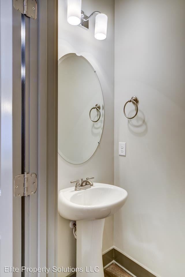 611 Bristol Creek Dr #611 - Photo 7 of 16