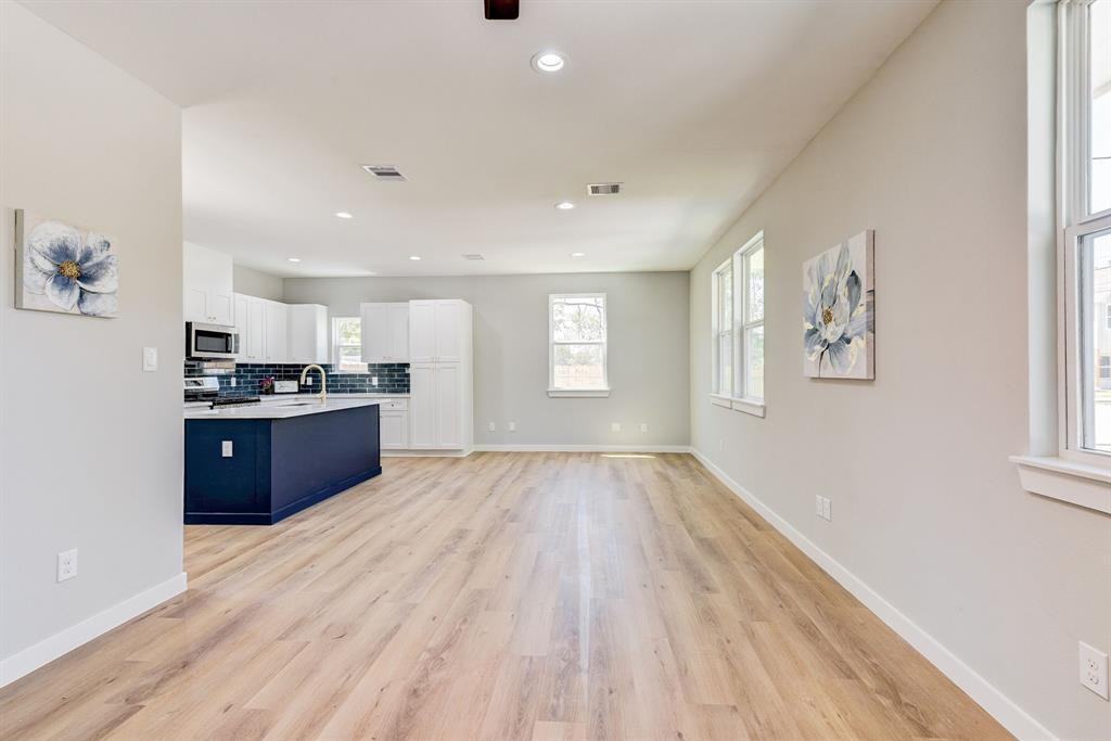 Tate St - Photo 4 of 10