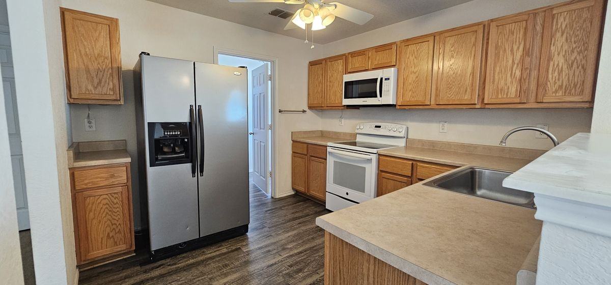 23923 Wimberly Oaks - Photo 2 of 16