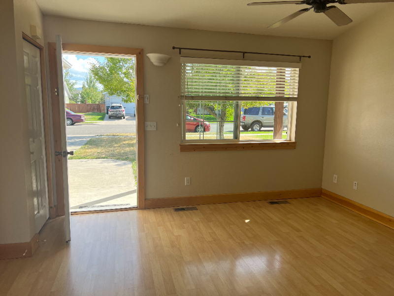 2515 Lily Dr - Photo 2 of 20