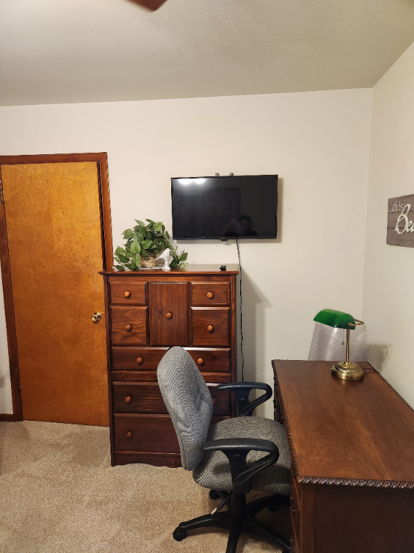 3605 Parrish Ct - Photo 3 of 8