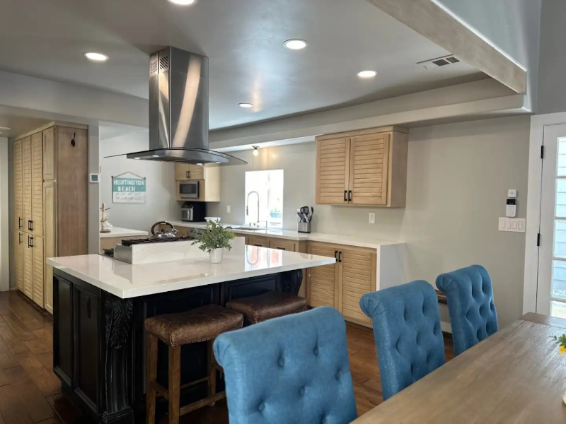 326 22nd St - Photo 3 of 16