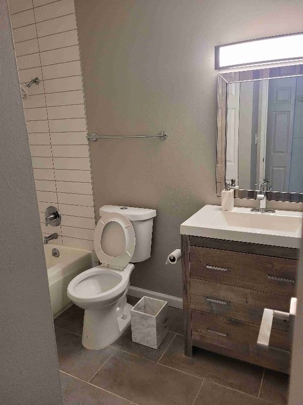 3623 S Sheridan Blvd - Photo 6 of 11