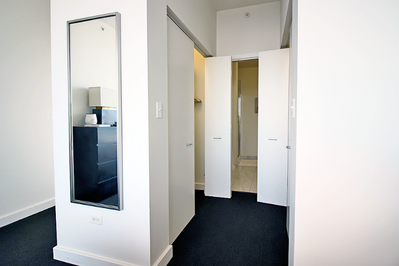 2152 S Indiana Ave - Photo 6 of 17