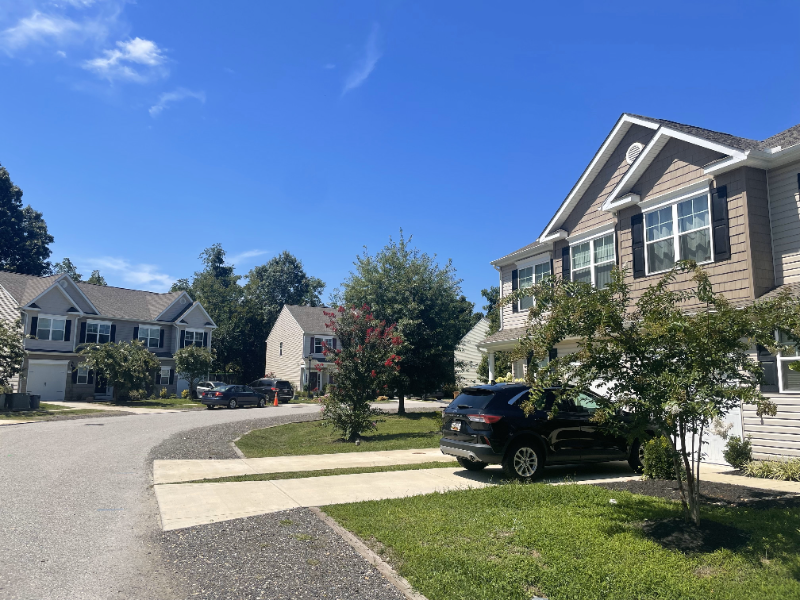 269 Thompson Ave - Photo 3 of 20