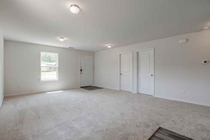 1881 Glenda Ct - Photo 2 of 16