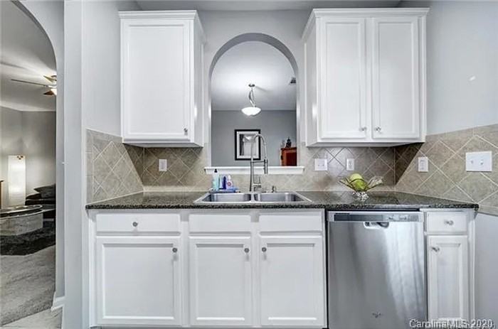 2107 Midnight Blue Ln #1 - Photo 3 of 21