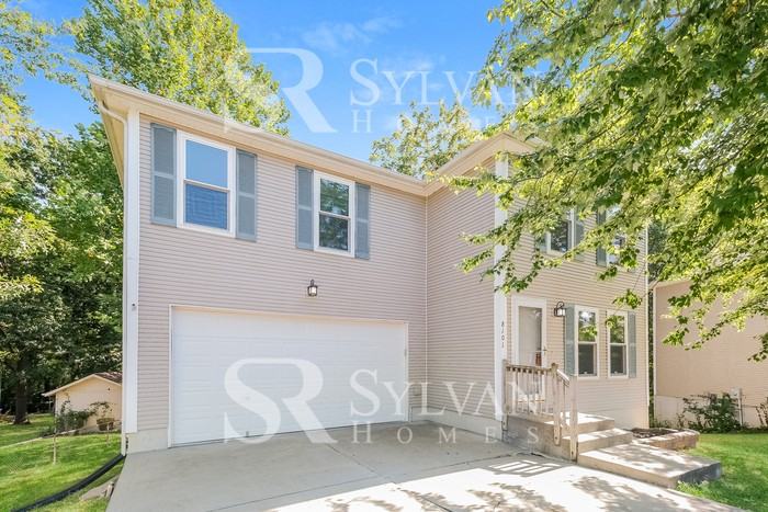 8101 Nw 77th Ct - Photo 2 of 15