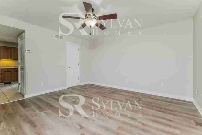 8101 Nw 77th Ct - Photo 3 of 15