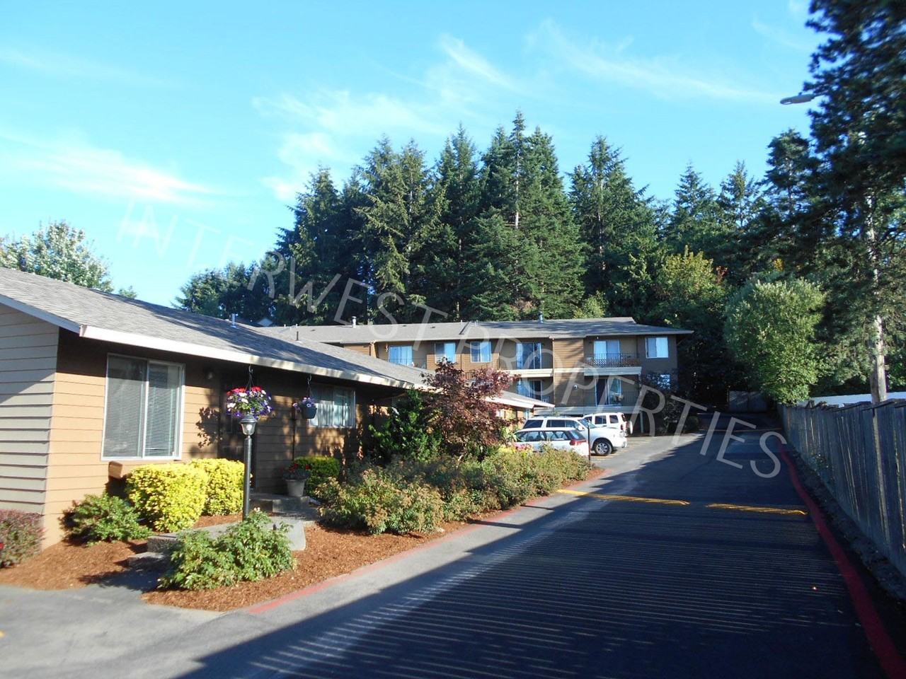 Canterbury Terrace Apartments - Photo 5 of 7