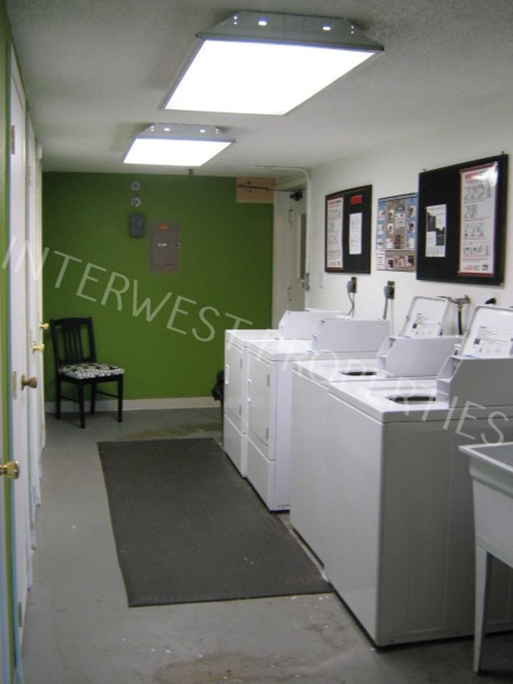 Canterbury Terrace Apartments - Photo 7 of 7