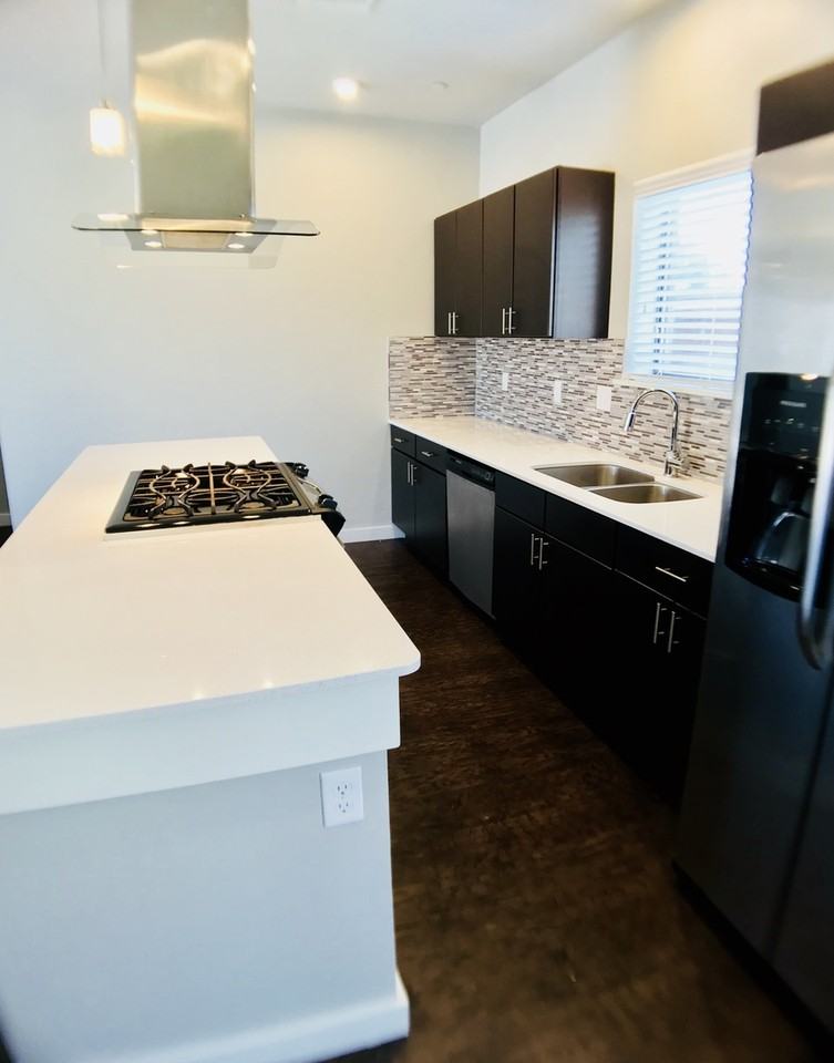 Sebastian Square - Photo 3 of 22