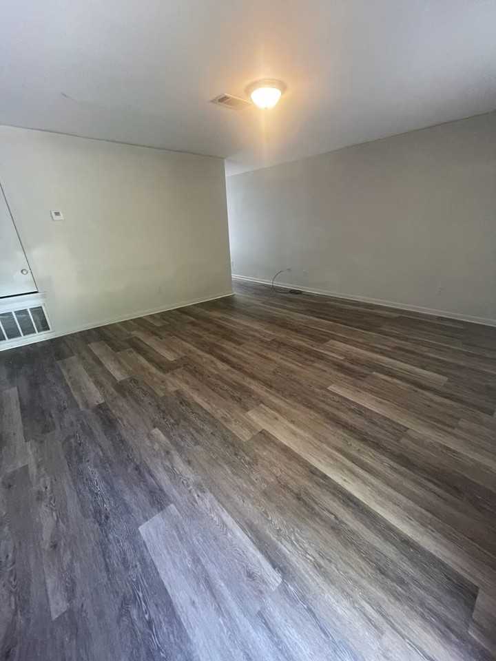 Feemster Lake Apartments - Photo 3 of 14