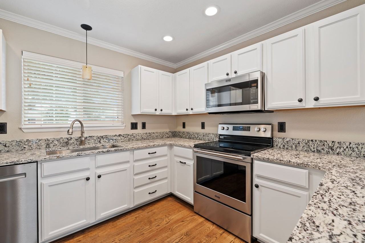 2603 Thoreau Dr - Photo 7 of 25