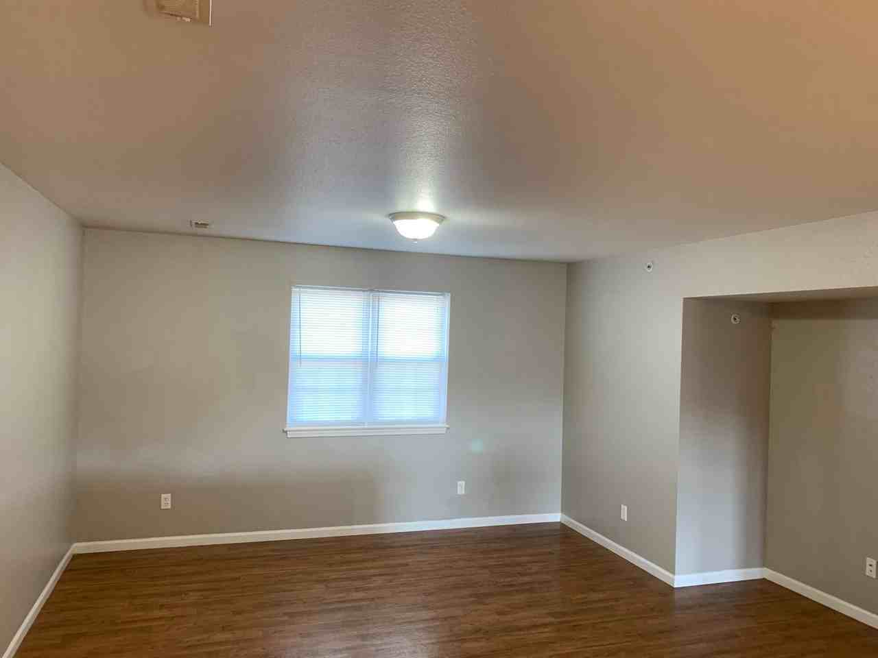 6746-MF6-E2 - Photo 2 of 21