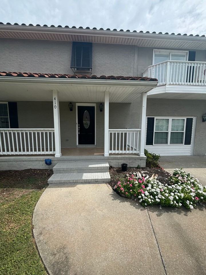 410 31st Ave N - Photo 5 of 50