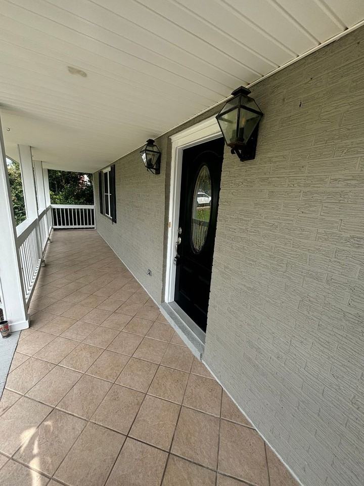 410 31st Ave N - Photo 7 of 50