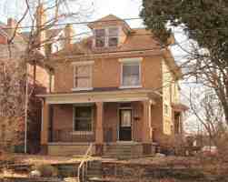 featured image of 2132 Summit St
