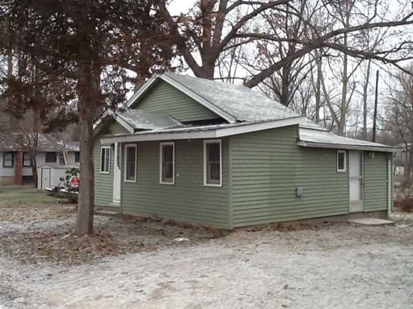 4173 Pleasant Dr - Photo 2 of 10