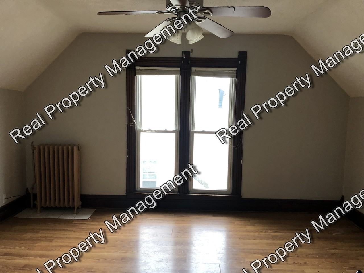 607 Valparaiso St - Photo 4 of 7