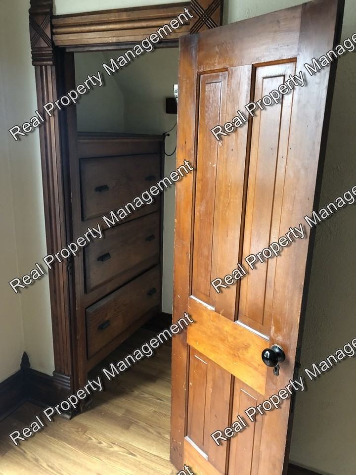607 Valparaiso St - Photo 6 of 7