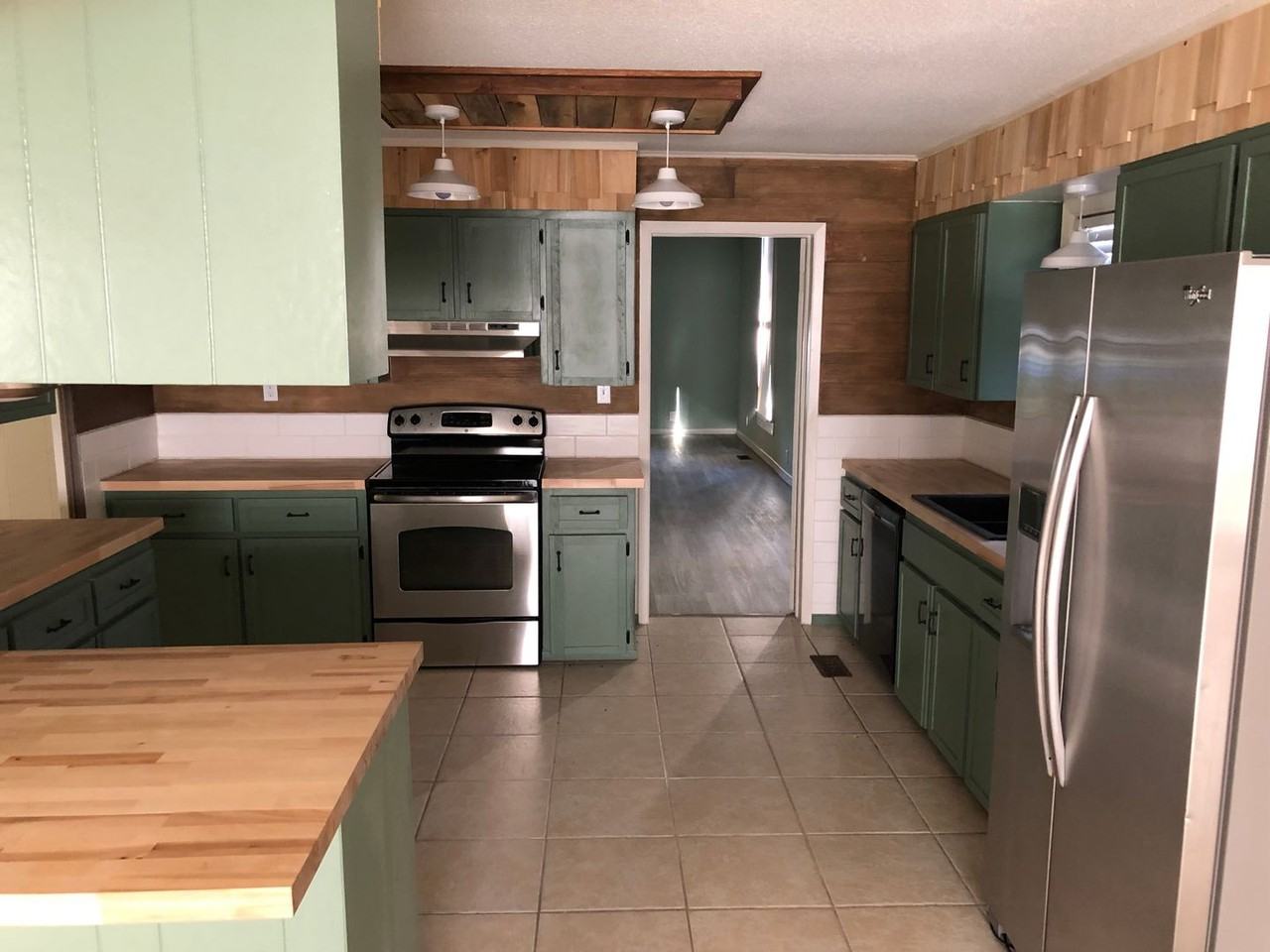 3942 Howell Dr - Photo 4 of 18