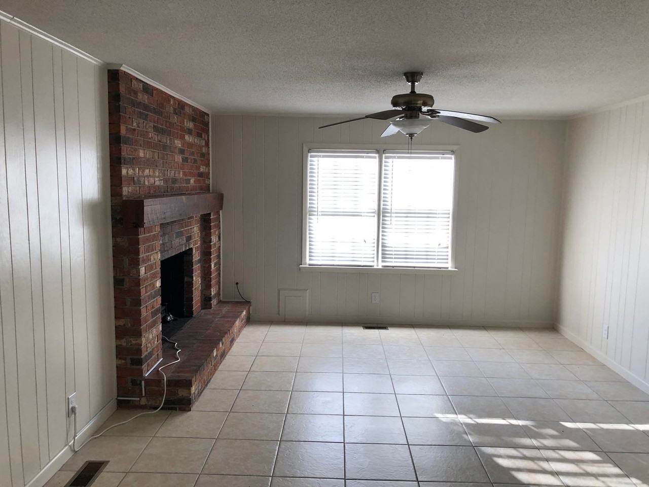 3942 Howell Dr - Photo 6 of 18