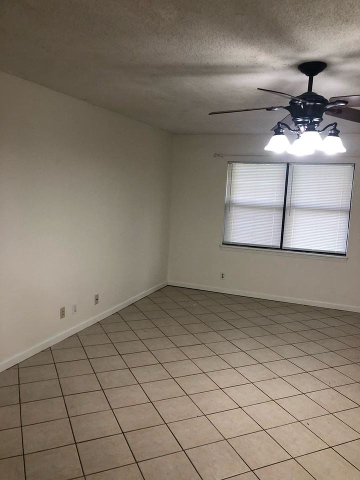 30 Yorktown Rd - Photo 2 of 16
