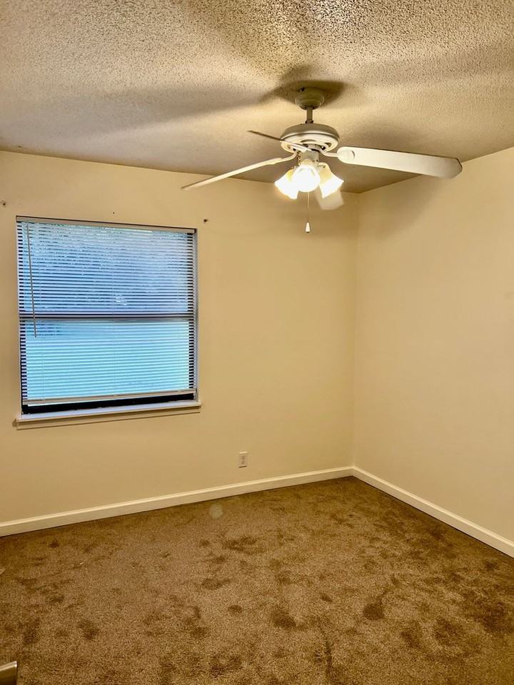 30 Yorktown Rd - Photo 6 of 16