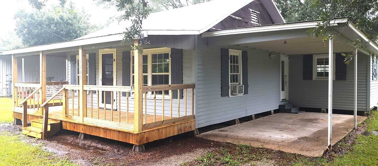 1409 Bajat Rd - Photo 2 of 9