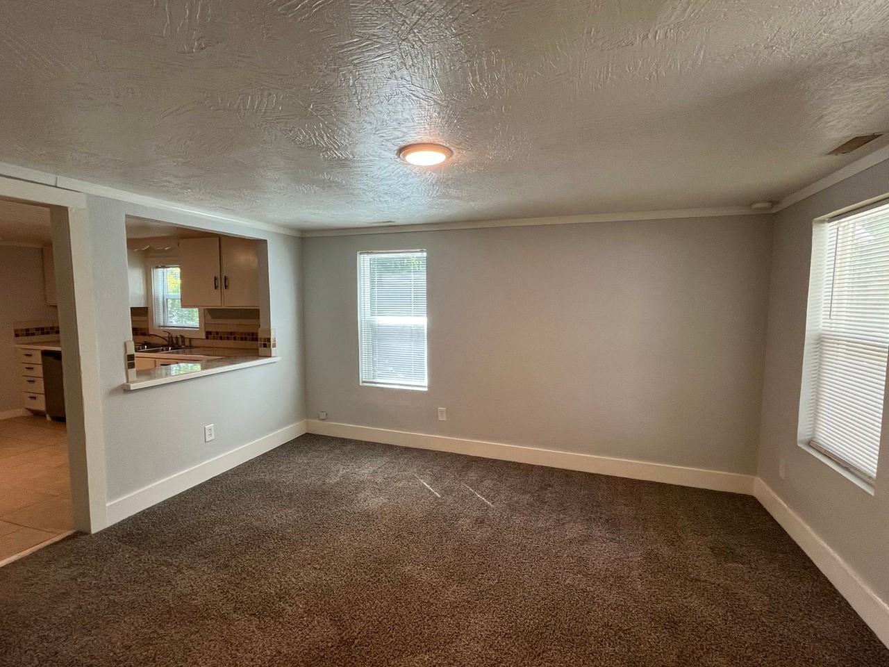 1712 N Clay Ave - Photo 6 of 15