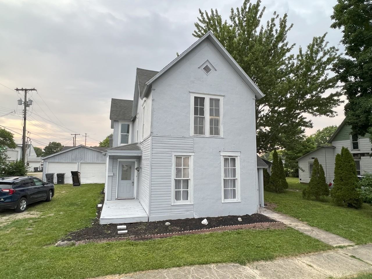 130 N Broadway St #NA - Photo 3 of 10