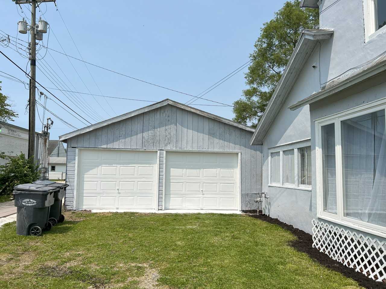 130 N Broadway St #NA - Photo 4 of 10