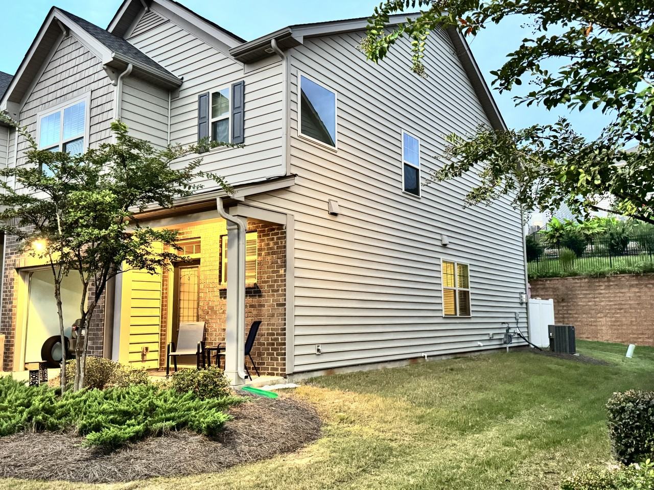 529 Common Raven Ct - Photo 2 of 34