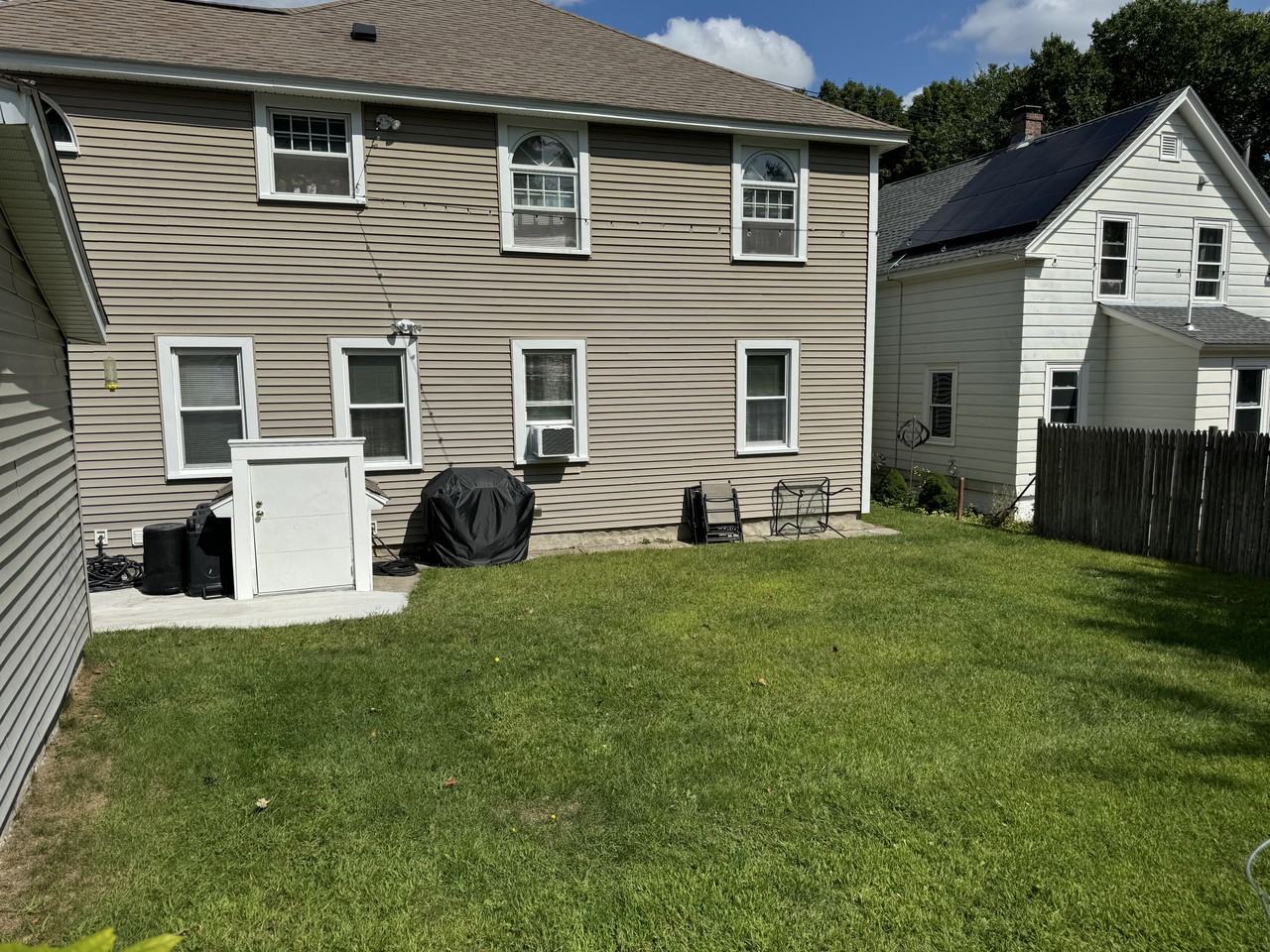 11 Park St #1 - Photo 2 of 18