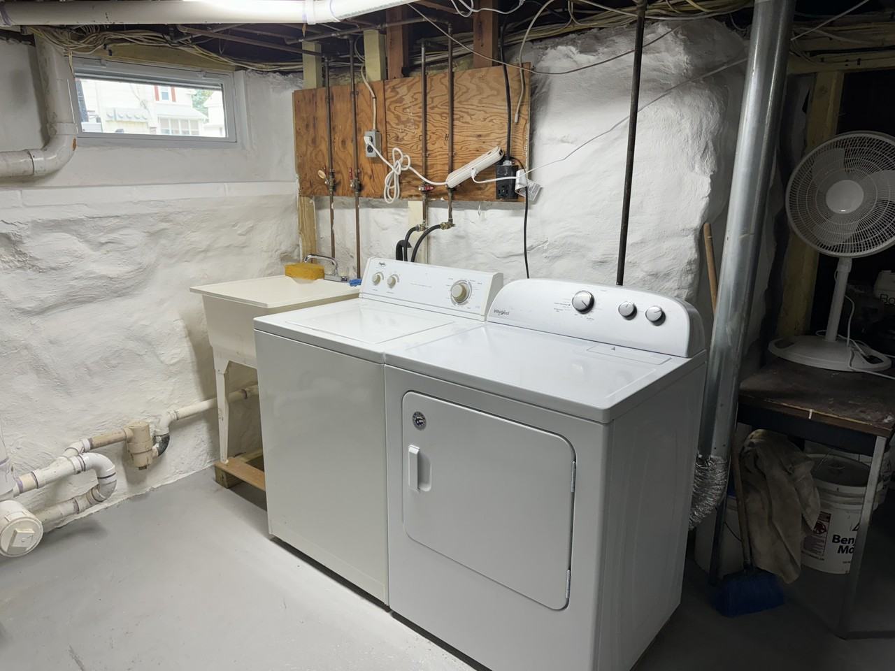 11 Park St #1 - Photo 4 of 18